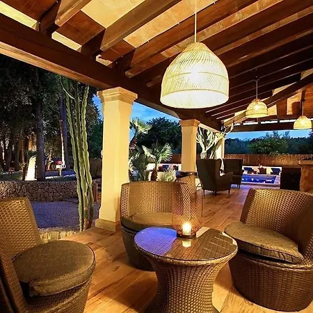 Spectacular Newly Renovated In Pollensa By Renthousing Port de Pollenca