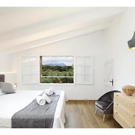 Spectacular Newly Renovated In Pollensa By Renthousing Villa *