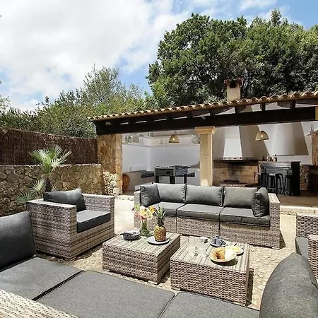 Spectacular Newly Renovated In Pollensa By Renthousing Villa *