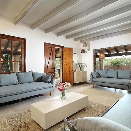 Spectacular Newly Renovated In Pollensa By Renthousing Port de Pollenca